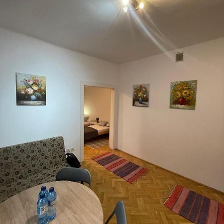 Apartamenty 650 Metrow Od Dworca Przemyśl Eksteriør billede